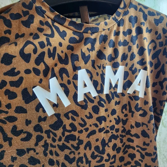 MAMA Animal Print Short Sleeve Top - Picture 6 of 10